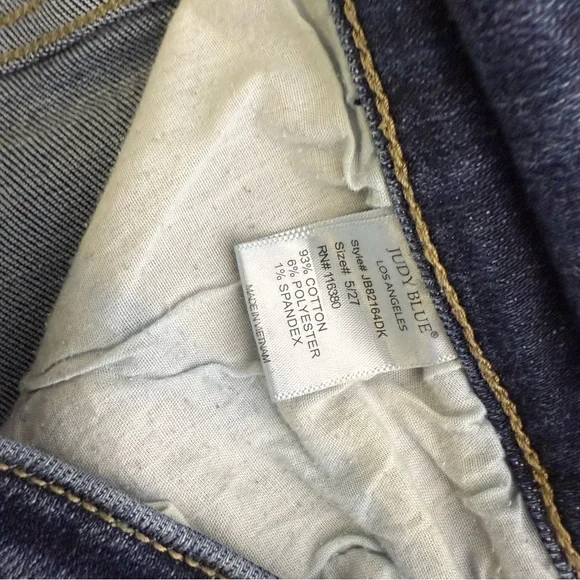 Judy Blue Straight Fit Raw Hem Dark Wash Jeans Size 5 / 27 - Picture 3 of 7